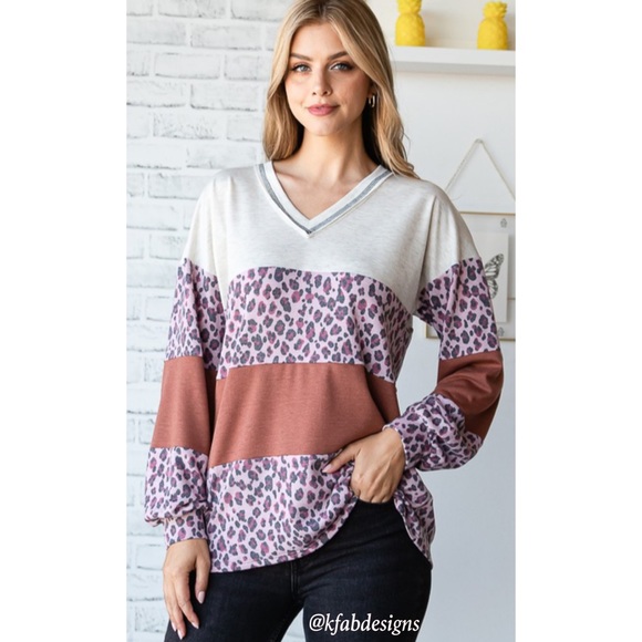 LAST 2! Soft V Neck Puff Sleeve Animal Contrast with Stitch Detail - Picture 11 of 12